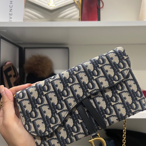 *SOLD* Dior wallet on chain - Picture 5 of 8